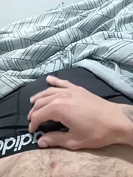 joeh2812 online show from October 8, 2025, 3:37 am