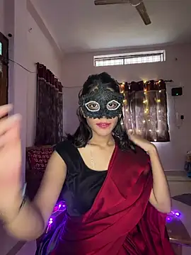 Lovebirdss online show from February 21, 2026, 8:04 am