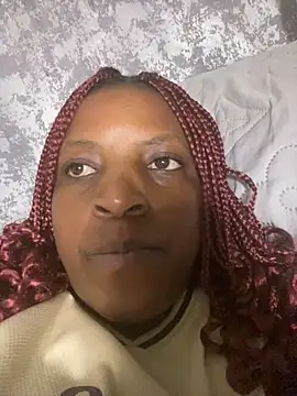 Linae1234 online show from November 12, 2025, 9:47 pm