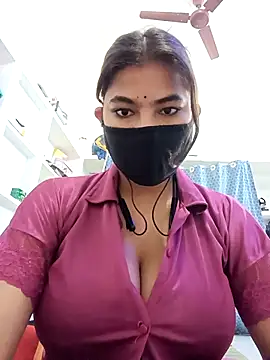 Snapshot of Hot_radhaji chatting on March 28, 2026, 2:33 am Hot radhaji online show from March 28, 2026, 2:33 am