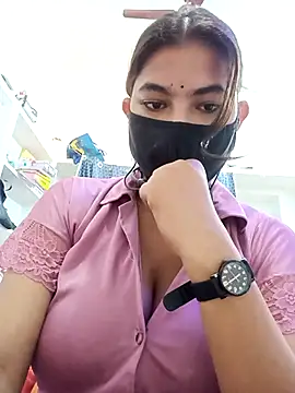 Snapshot of Hot_radhaji chatting on April 5, 2026, 12:30 am Hot radhaji online show from April 5, 2026, 12:30 am