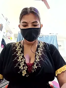 Snapshot of Hot_radhaji chatting on April 13, 2026, 3:23 am Hot radhaji online show from April 13, 2026, 3:23 am