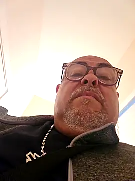 B1GLO online show from February 17, 2026, 11:55 pm