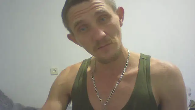 Twolatte online show from December 22, 2025, 6:49 pm