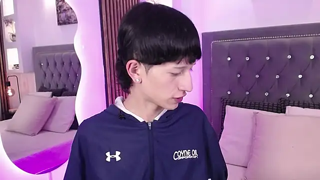 Emo Boy  online show from May 25, 2026, 8:15 pm