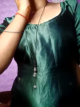 Snapshot of Village_girl99 chatting on October 19, 2025, 4:29 pm Village girl99 online show from October 19, 2025, 4:29 pm