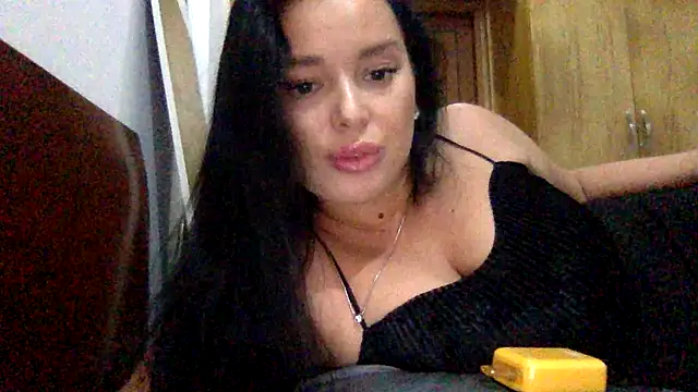 Snapshot of Fayronna chatting on February 20, 2026, 5:46 pm Fayronna online show from February 20, 2026, 5:46 pm