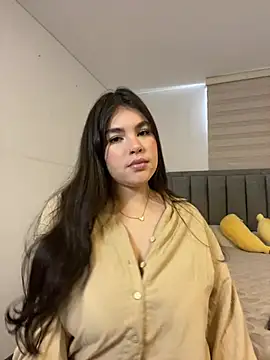 Snapshot of Isabella_LaRue chatting on January 15, 2026, 7:17 pm Isabella LaRue online show from January 15, 2026, 7:17 pm