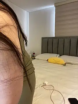 Snapshot of Isabella_LaRue chatting on February 4, 2026, 8:47 pm Isabella LaRue online show from February 4, 2026, 8:47 pm