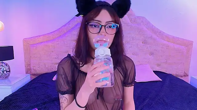 Snapshot of Aiko_nyuu chatting on October 22, 2025, 7:46 pm Aiko nyuu online show from October 22, 2025, 7:46 pm