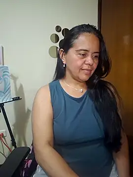 Miss  kendra  online show from October 21, 2025, 12:33 am