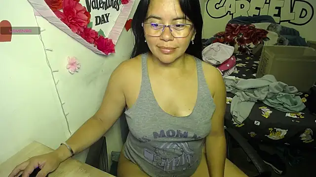 Miss  kendra  online show from June 24, 2026, 12:53 am
