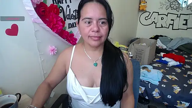 Miss  kendra  online show from July 6, 2026, 4:31 pm