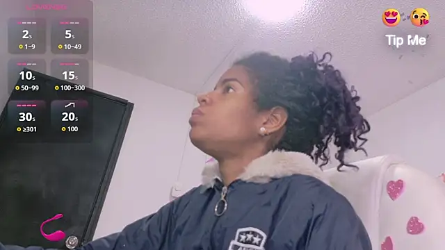 thianahorny online show from March 16, 2026, 1:37 pm