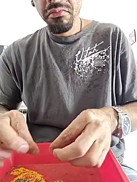 Juicydick420-xxx online show from April 4, 2026, 9:45 pm