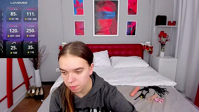 KamilaPeach online show from October 8, 2025, 10:46 am