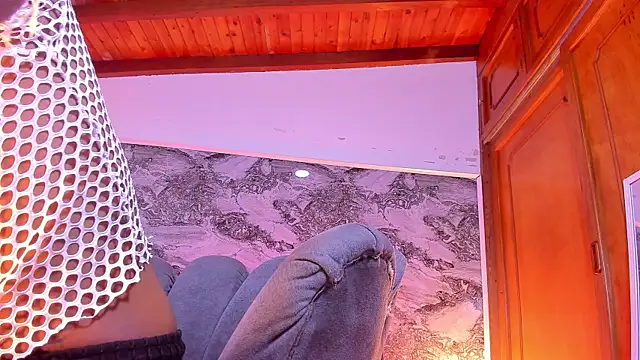 Ethan thouse online show from December 19, 2025, 7:10 pm