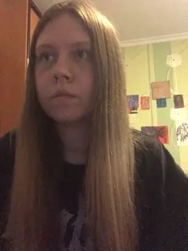 Snapshot of LunaVirelle chatting on April 20, 2026, 3:48 pm LunaVirelle online show from April 20, 2026, 3:48 pm