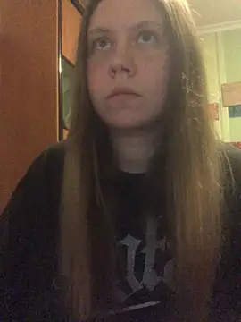 Snapshot of LunaVirelle chatting on May 17, 2026, 5:53 pm LunaVirelle online show from May 17, 2026, 5:53 pm