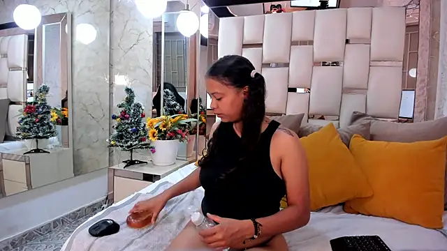 kaorybliss online show from November 25, 2025, 5:46 pm