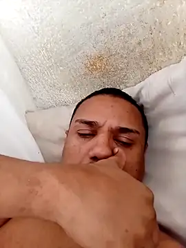 Mcbellorj online show from November 23, 2025, 7:46 pm