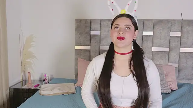 JulietaTorres  online show from November 6, 2025, 3:51 am