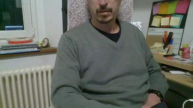 Snapshot of Kawayleo chatting on April 20, 2026, 12:19 pm Kawayleo online show from April 20, 2026, 12:19 pm