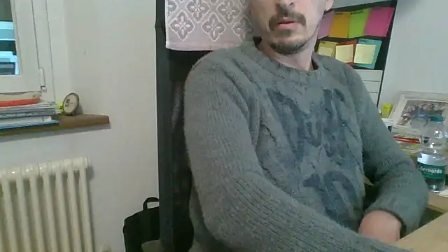 Snapshot of Kawayleo chatting on May 3, 2026, 3:18 pm Kawayleo online show from May 3, 2026, 3:18 pm