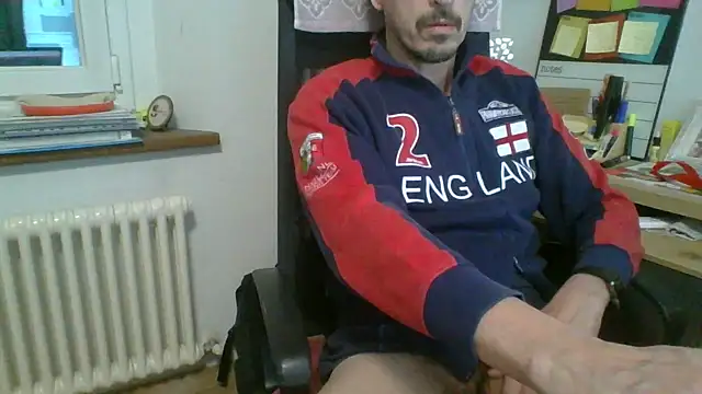 Snapshot of Kawayleo chatting on May 5, 2026, 10:51 pm Kawayleo online show from May 5, 2026, 10:51 pm