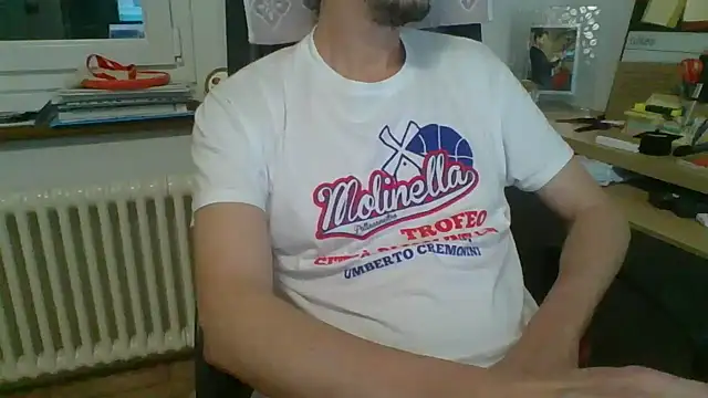 Snapshot of Kawayleo chatting on June 3, 2026, 2:33 pm Kawayleo online show from June 3, 2026, 2:33 pm
