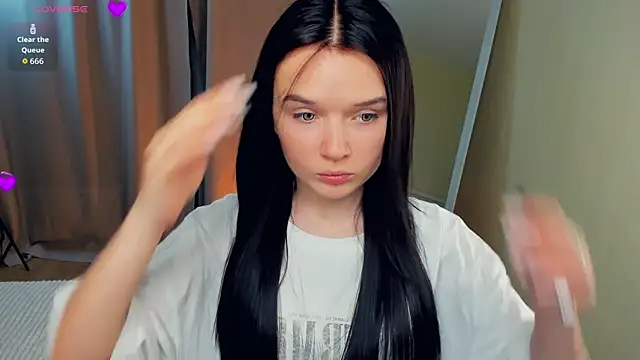 RonnieSchmertz online show from November 25, 2025, 5:02 pm