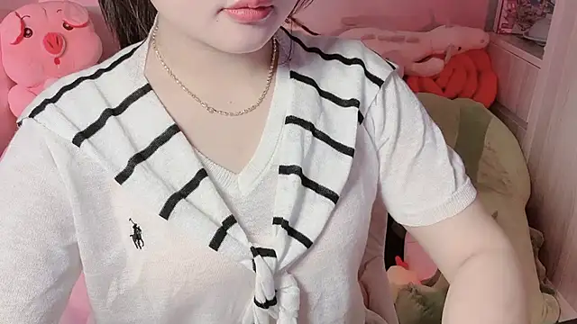 Snapshot of BeChinh_Lee chatting on March 8, 2026, 5:22 am BeChinh Lee online show from March 8, 2026, 5:22 am