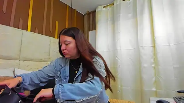 AmbarGills online show from February 28, 2026, 1:01 pm