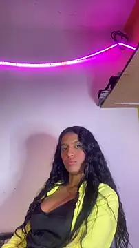 thepicis online show from November 11, 2025, 12:10 am