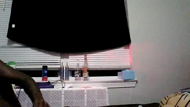 Snapshot of dezzidavill chatting on July 5, 2026, 4:19 am dezzidavill online show from July 5, 2026, 4:19 am