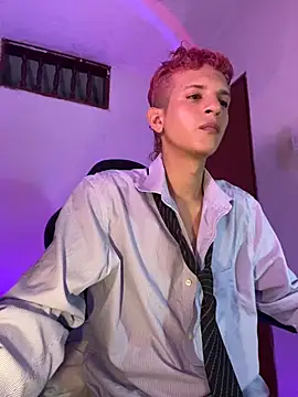 tylernova online show from November 13, 2025, 3:49 am