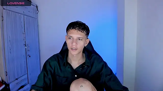 tylernova online show from April 19, 2026, 3:28 am