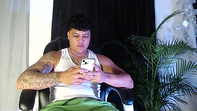 Boyhot 00 online show from February 1, 2026, 3:38 am