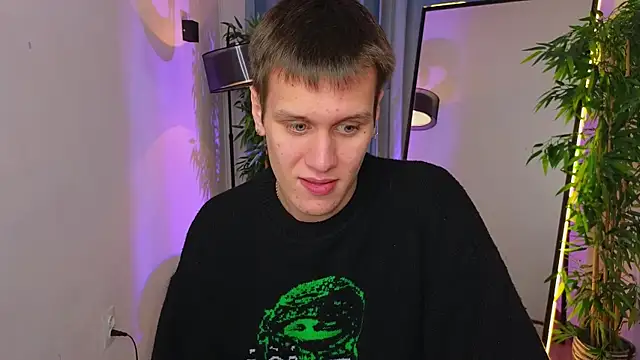 hun1er steele online show from October 15, 2025, 3:56 pm