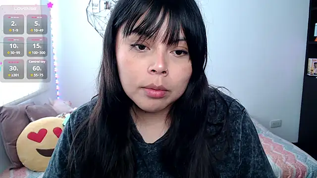 EllieMoonX online show from June 12, 2026, 7:24 pm