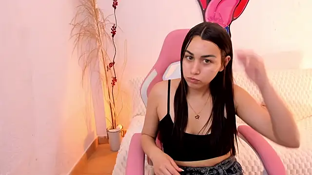 EmmaMyers1 online show from February 7, 2026, 9:07 pm