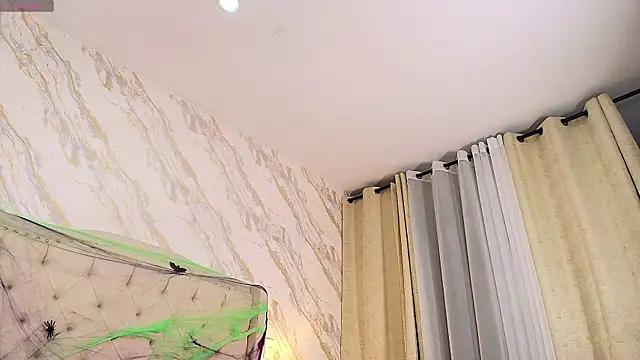 shanell-hott online show from November 1, 2025, 4:14 am