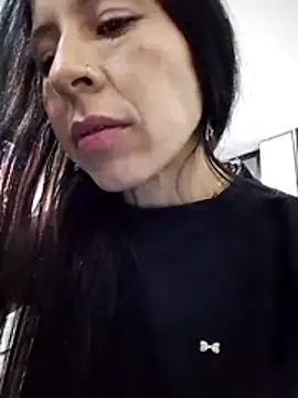 you yuyuu online show from November 2, 2025, 4:26 am