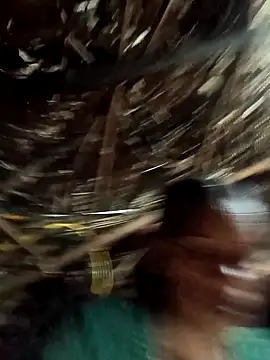 Cutsedi3 online show from December 2, 2025, 9:32 pm