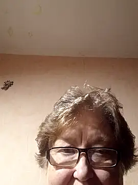 Katherine735 online show from October 18, 2025, 8:42 pm