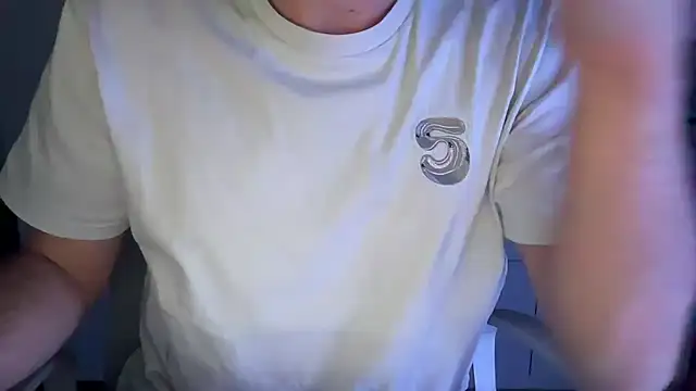 Snapshot of matrixx_9 chatting on February 15, 2026, 6:15 pm matrixx 9 online show from February 15, 2026, 6:15 pm