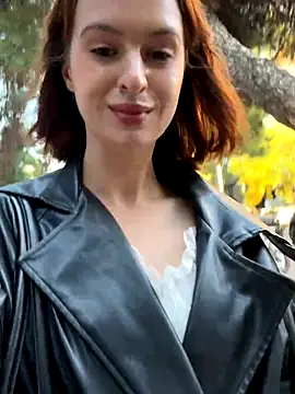 Snapshot of ManhattanAffair chatting on October 31, 2025, 1:23 pm ManhattanAffair online show from October 31, 2025, 1:23 pm