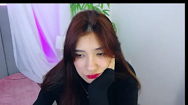 ArielLoove online show from November 15, 2025, 8:22 am