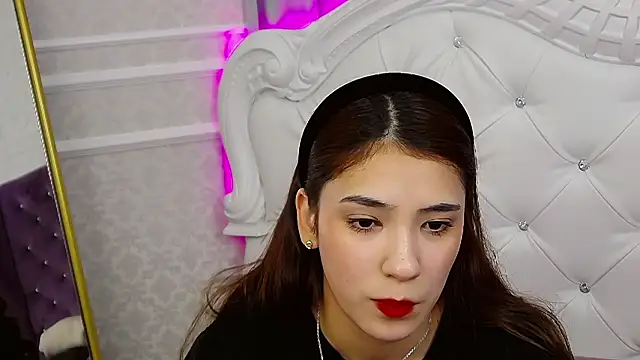 ArielLoove online show from January 17, 2026, 1:49 pm