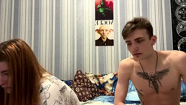 EmiliaCouple online show from March 29, 2026, 5:46 pm